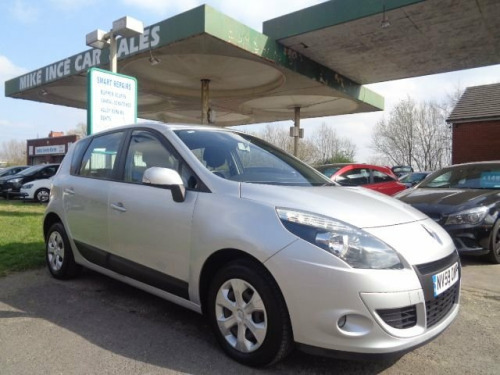 Renault Scenic  1.6 EXPRESSION VVT 5d 109 BHP LOW MILES 6 SPEED 12