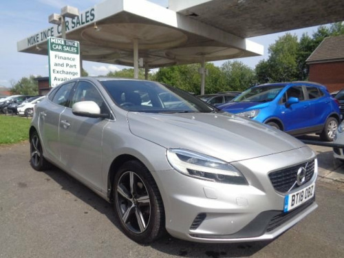 Volvo V40  2.0 D2 R-Design Hatchback 5dr Diesel Manual Euro 6