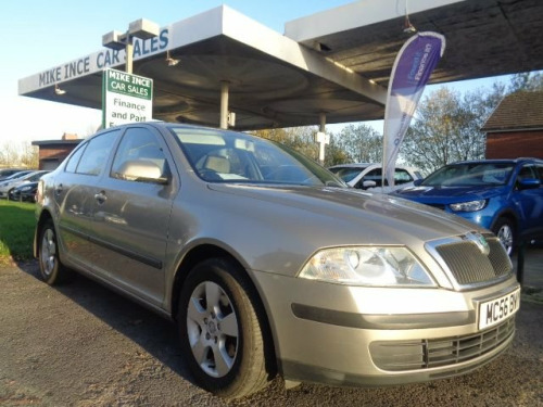 Skoda Octavia  1.6 Fsi 115 Ambiente AUTOMATIC