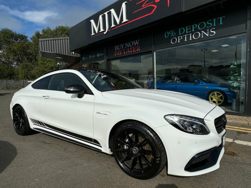 Mercedes-Benz C-Class  4.0 AMG C 63 PREMIUM 2d 469 BHP * HUGE SPEC LIST *