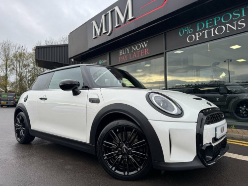 MINI Hatch  2.0 Cooper S Exclusive Hatchback 3dr Petrol Steptr