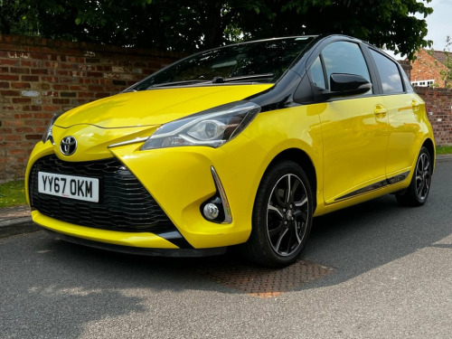 Toyota Yaris  1.5 VVT-i Yellow Bi-Tone Limited Edition Hatchback