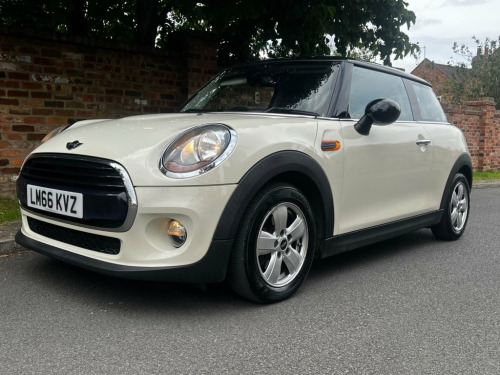 MINI Hatch  1.5 Cooper Hatchback 3dr Petrol Auto Euro 6 (s/s) 