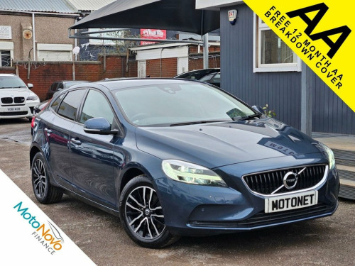 Volvo V40  2.0 T2 MOMENTUM EDITION 5d 121 BHP +++FREE 12 MONT