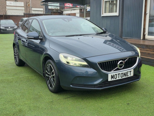 Volvo V40  2.0 T2 MOMENTUM EDITION 5d 121 BHP +++FREE 12 MONT 