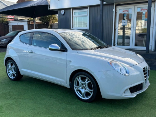 Alfa Romeo MiTo  1.4 TB MultiAir Distinctive Hatchback 3dr Petrol M